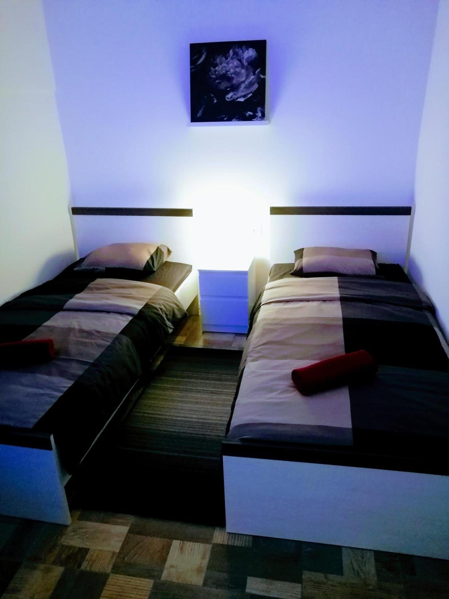 Pula Center - Studio Apartments מראה חיצוני תמונה