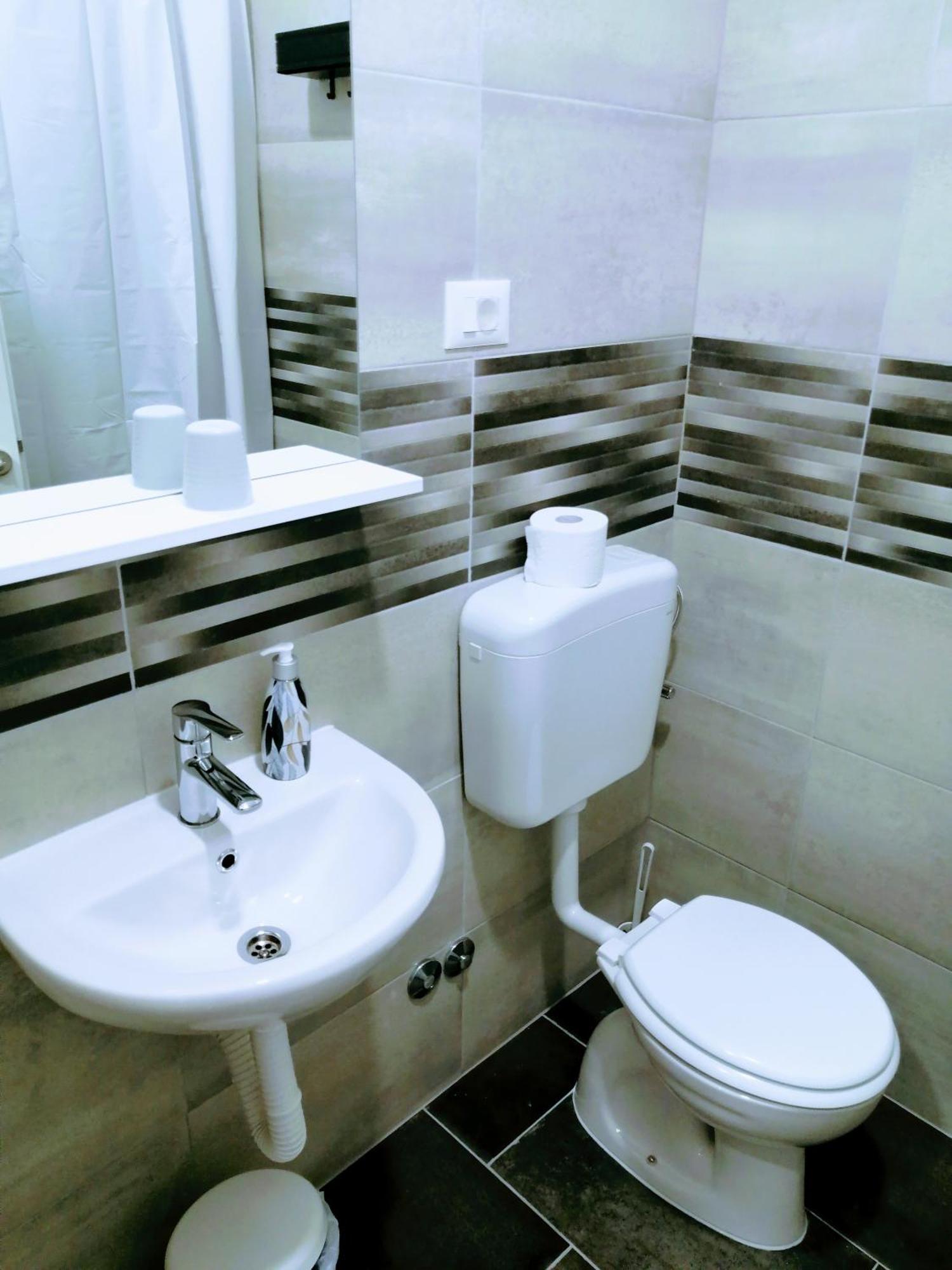 Pula Center - Studio Apartments מראה חיצוני תמונה